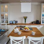 Сasa de vacaciones Blue View House